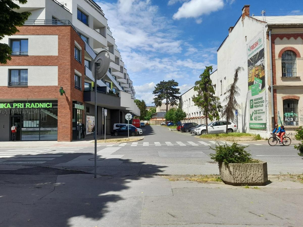 Ferienwohnung Entrez Radnica 2 Košice Exterior foto